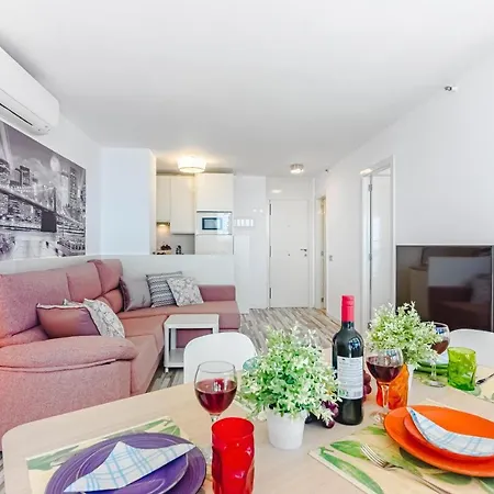Penthouse, Nightlife, Clubs, Free Wi-fi, Air Conditioning *
