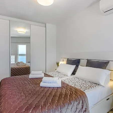 Penthouse, Nightlife, Clubs, Free Wi-fi, Air Conditioning * Playa de las Americas (Tenerife)