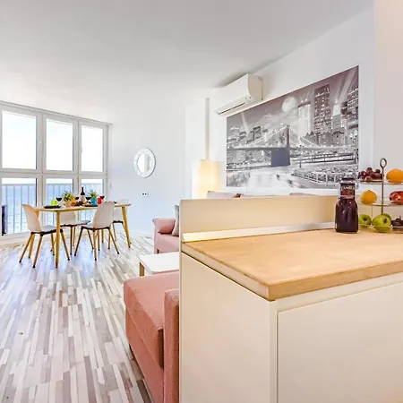 Апартаменты Penthouse, Nightlife, Clubs, Free Wi-fi, Air Conditioning Плая-де-лас-Америкас